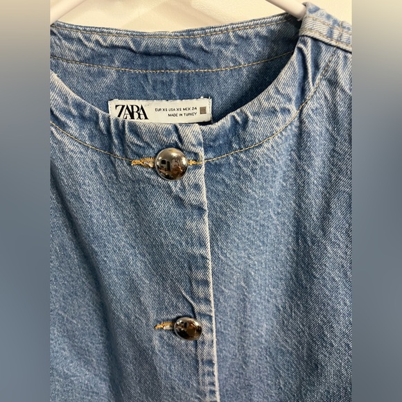 Zara collarless Cropped denim Jean Boxy Fit jacket w/ silver buttons XS - Picture 4 of 9
